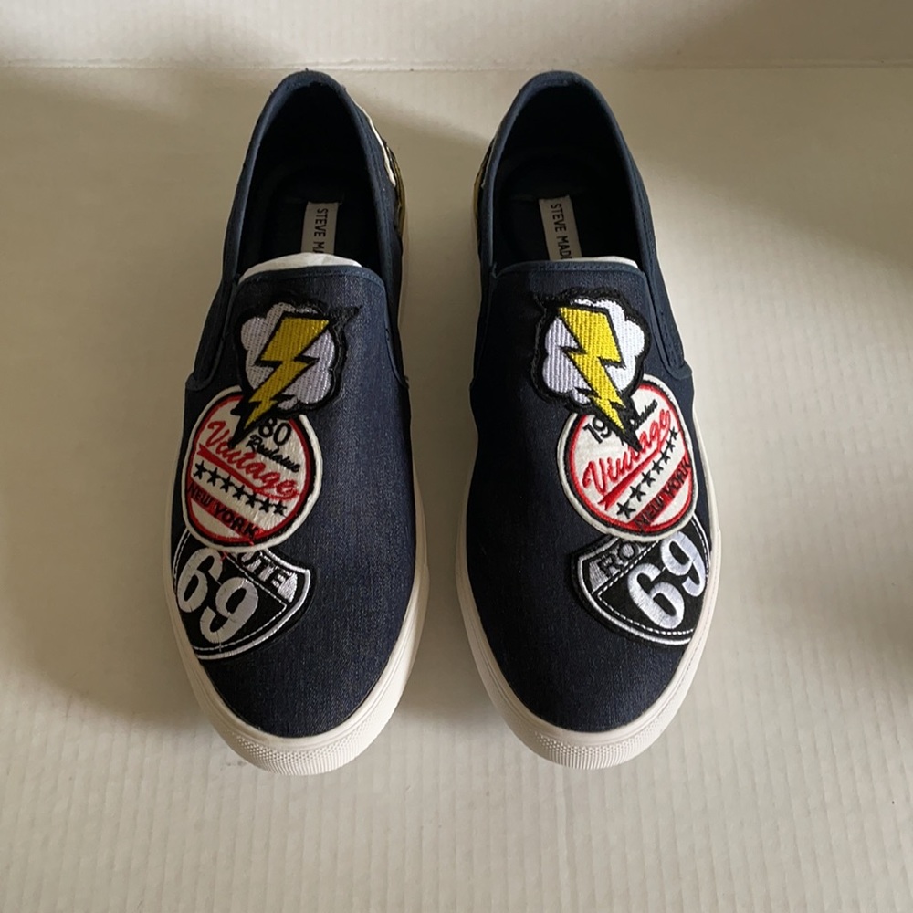 Men’s Steve Madden slip on sneakers